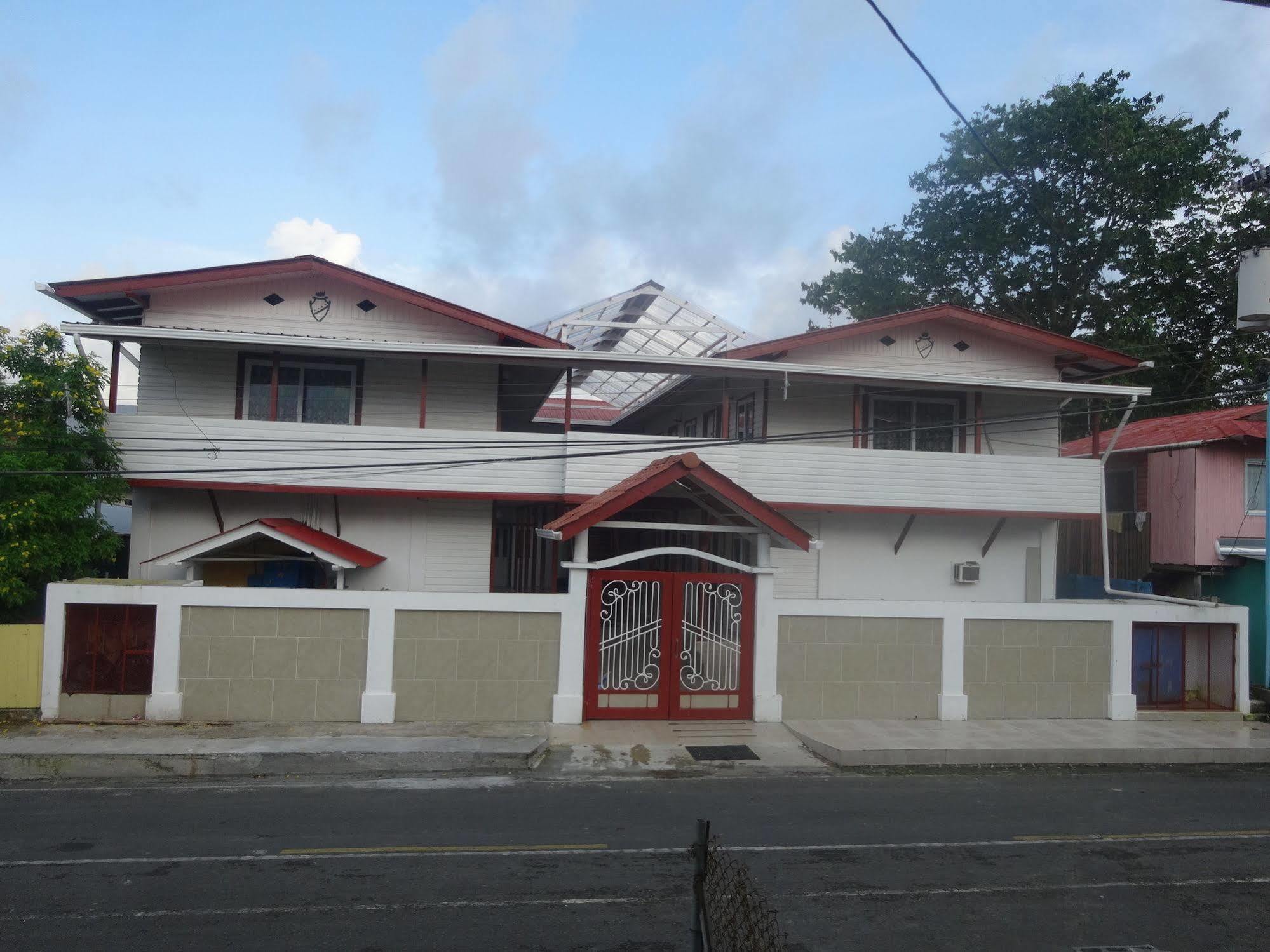 Swans Cay Hotel Bocas del Toro Extérieur photo