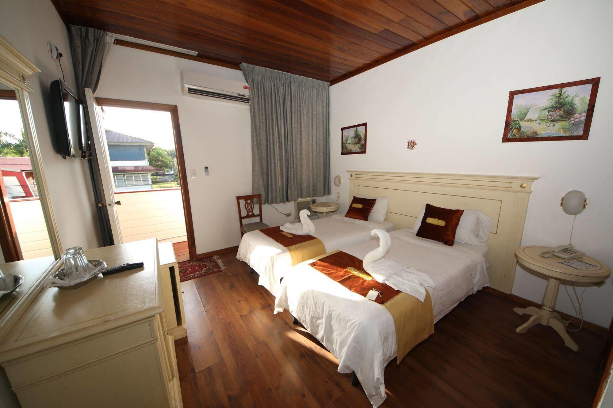 Swans Cay Hotel Bocas del Toro Extérieur photo